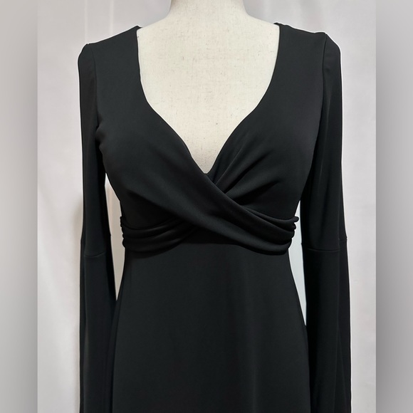 CACHE Deep V-Neck Crisscross Front, A-Line Dress with Bell Sleeves. Size: 8 - Picture 2 of 5